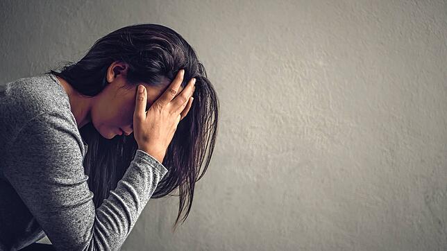 Angst und Verzweiflung: Mit der Corona-Pandemie ist die psychische Belastung für viele Menschen gestiegen.