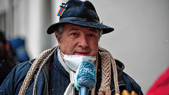 „Heute geht die Absage offizieller Feierlichkeiten aufgrund der gesundheitlichen Risiken in Ordnung, im Jahr 1991 war es ...