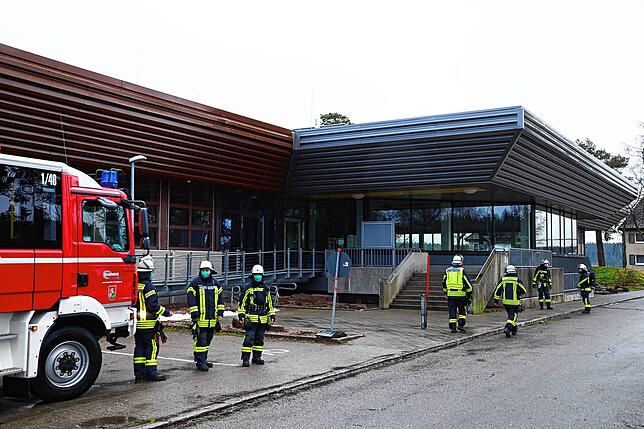 Fehlalarm oder nicht? Für die Feuerwehr ist es vor Ort nicht sofort ersichtlich, ob der Alarm berechtigterweise ausgelöst hat. Sie muss ...