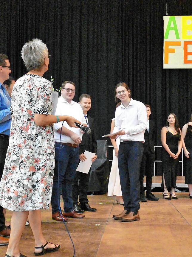 Bild 12: Bilder von der Zeugnisübergabe am Schulverbund Nellenburg Stockach &ndash; Teil 1