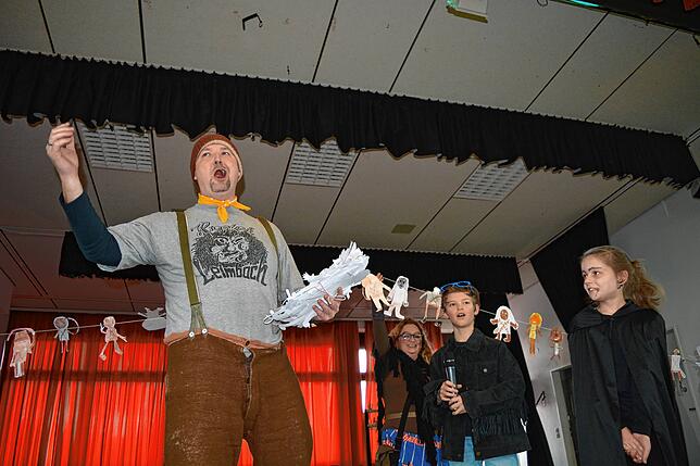 Bild 14: Bilder vom schmotzigen Dunschtig in Hepbach und Leimbach
