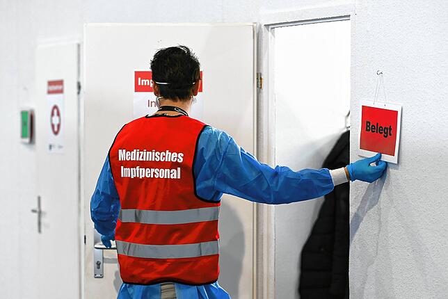 Auch 2021 „gastierte“ das Kreisimpfzentrum in der Messe Friedrichshafen. Im September schloss die Einrichtung, die der Messe ...