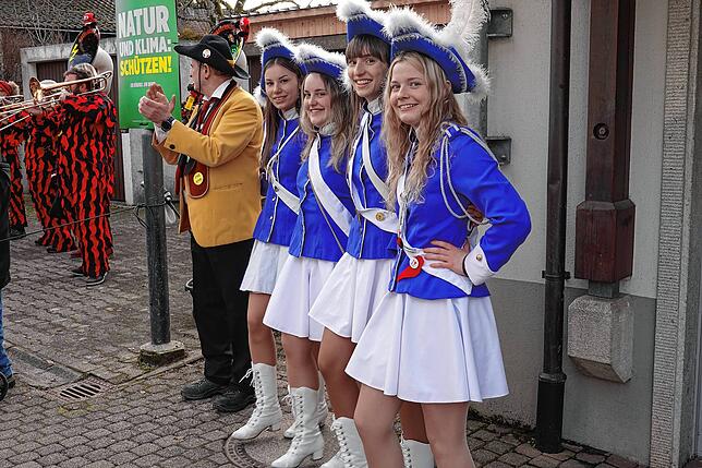 Bild 11: Hier sind die besten Bilder vom Narrenbaumstellen in Görwihl
