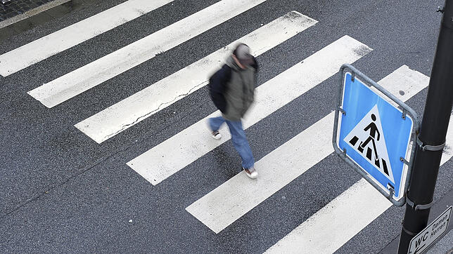 Fußgänger kommen in der Verkehrsplanung oft zu kurz, findet die Verkehrsforscherin Philine Gaffron. &bdquo;Dem motorisierten Verkehr ...
