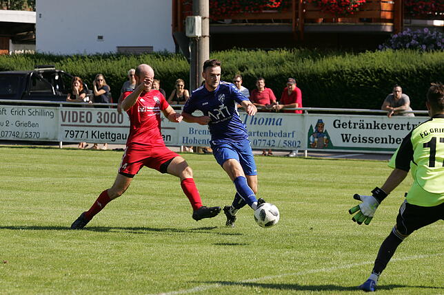 Bild 10: FC Geißlingen siegt im Klettgauderby gegen den FC Grießen mit 6:2 &ndash; wir haben die Bilder!