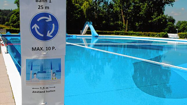 Das Freibad Waldshut am Tag vor der Eröffnung am 24. Juni unter Corona-Bedingungen.