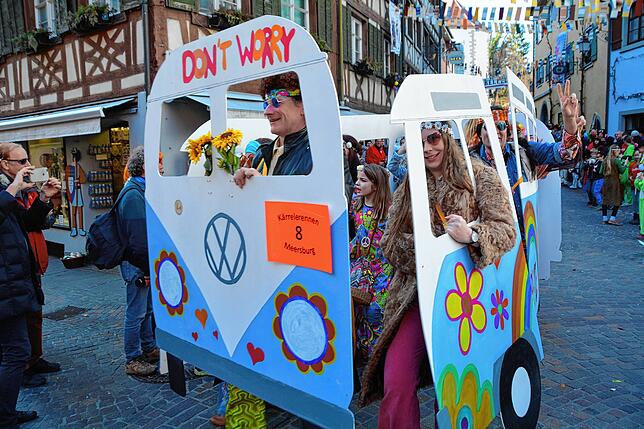 Der Hippiebus sorgte 2020 für jede Menge Flowerpower im Vorfrühling.