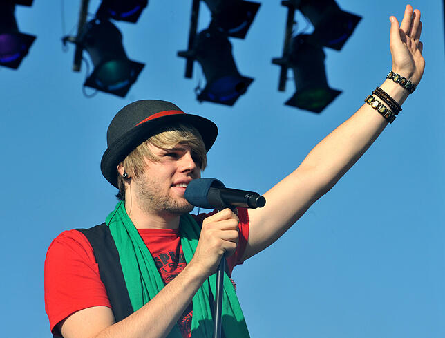 „Superstar“ Daniel Schuhmacher singt am Donnerstag (11.06.2009) in Pfullendorf. Schuhmacher gab sein erstes großes Konzert ...