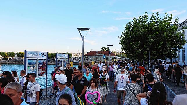 Bild 5: Konstanzer Seenachtfest 2022: Flanieren und Schlemmen am Konstanzer Hafen
