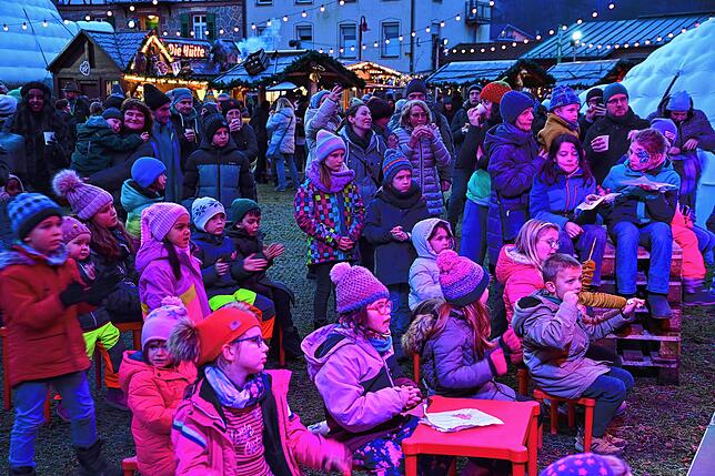 Bild 12: Dritter Tag des Triberger Weihnachtszaubers: Trommelwirbel und jede Menge Akrobatik