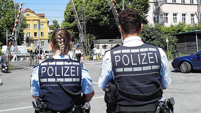 Zur Bekämpfung von Fahrradunfällen: Das Polizeirevier Konstanz hat In Begleitung des Gemeindevollzugsdienstes am Freitag, 2. Juni, den ...