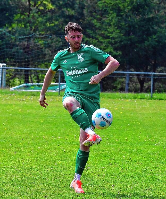 Siegtreffer erzielt: Lukas Schäfer machte für den SV Waldhaus bereits vor der Pause den 2:1-Sieg bei der SG Höchenschwand/Häusern/St. ...