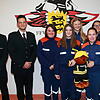 Die Jugendfeuerwehrwarte der Feuerwehr Mönchweiler, David Grußer (von links) und Benjamin Pfitscher, leisten mit einer im Wesentlichen ...