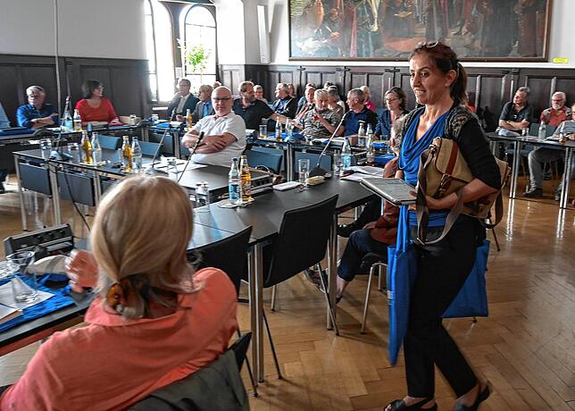 Eine Szene aus dem Gemeinderat in Radolfzell. Im vergangenen Frühjahr kam es zu einem ungewöhnlichen Ereignis. Wissen Sie noch, welches ...
