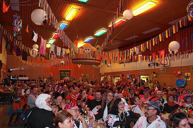 Bild 16: Bunter Abend der Stahringer Schoofwäscherzunft: Ein unvergessliches Show-Erlebnis in der Homburghalle
