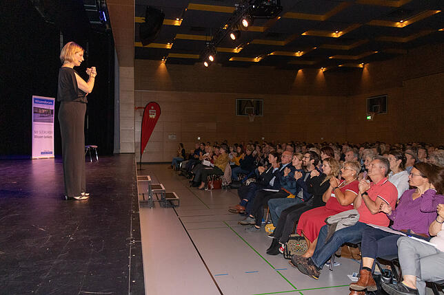 Bild 4: Stimmtrainerin Monika Hein in Waldshut: Bilder des vierten SÜDKURIER-Wissensforums