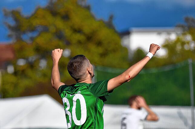 Bild 23: SV Herten besiegt den TuS Efringen-Kirchen mit 4:0 &ndash; und wir haben Bilder!