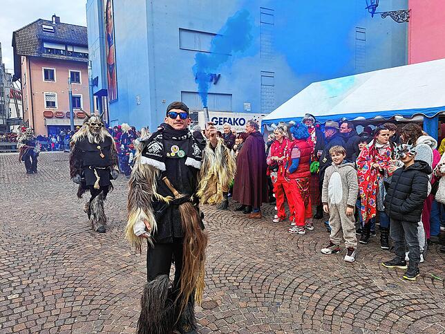 Bild 21: Großer Umzug am Fasnachtsmändig - Bilder