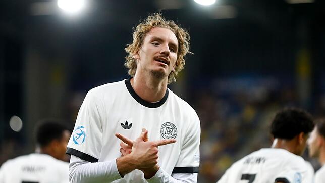 Nick Woltemade steht beim FC Bayern hoch im Kurs.