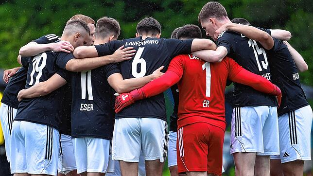 Verbandsliga-Tür offen: Nach dem 3:0 gegen den 1. SV Mörsch und der 1:3-Pleite des ESV Südstern Singen in Mörsch sind die ...