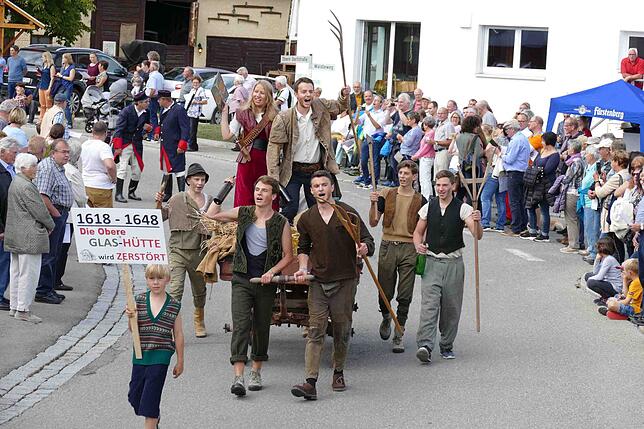 Bild 35: Bildergalerie vom Historischen Umzug in Glashütte