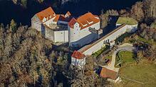 Hoch über dem idyllischen Oberen Donautal liegt die Burg Wildenstein. Sie ist Ausgangspunkt für viele Wanderer und ein beliebtes ...