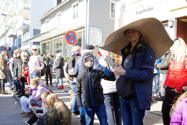 Bild 5: Bilder vom Narrensprung in Friedrichshafen