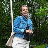 Mira Krane verteilte als Belohnung für die Sternfahrt-Teilnehmer Gutscheine für eine Kugel Eis.