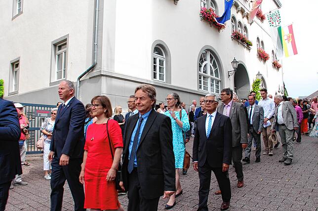 Bild 10: Hausherrenfest 2024: Hausherren-Prozession nach dem Hochamt