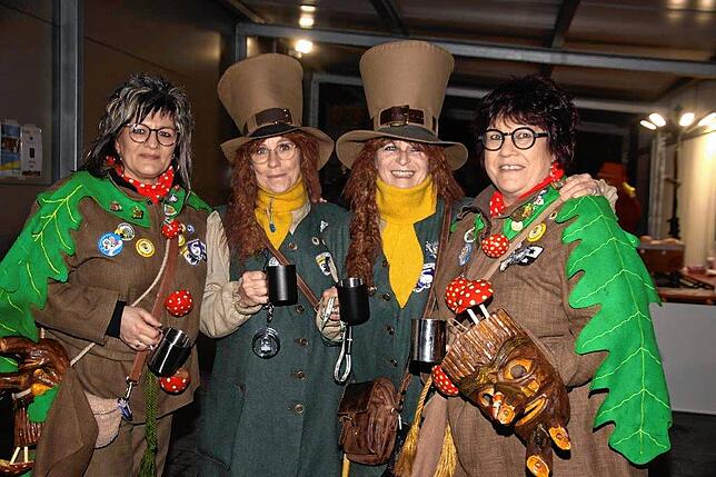 Bild 6: Heudorf im Hegau: Nachtumzug der Heuliecher begeistert mit festlicher Stimmung