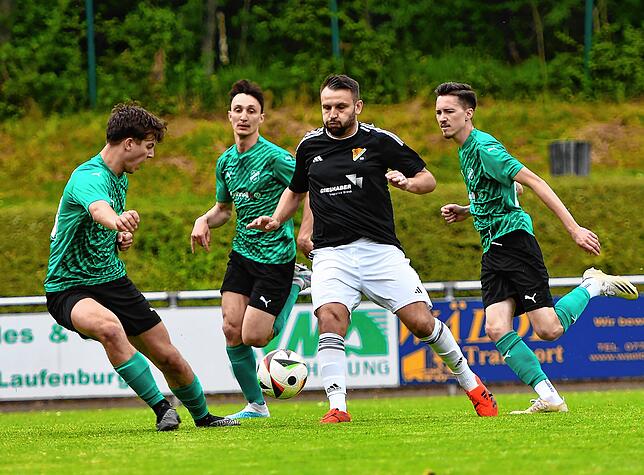 Bild 10: SV 08 Laufenburg siegt 4:1 gegen den FC Zell – und wir haben Bilder!