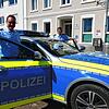 Zum ersten Mal der Chef: Robin Damast (links) übernahm mit der Leitung des Markdorfer Polizeipostens erstmals eine Führungsaufgabe. Auf ...