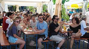 Das Strandbad kann warten: Das Woizafeschd des Musikvereins Kluftern ist ein Fest für die ganze Familie und für alle Generationen.