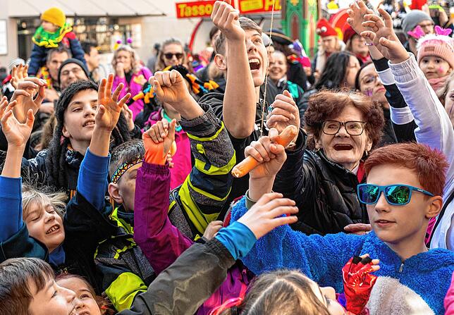 Bild 18: Bilder vom Schmotzigen Dunschdig in Meßkirch (Teil 1/3)