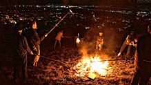 Das Fasnachtsfeuer auf dem Wyhlener Mühlerain. Ab diesem Jahr wird die Feuerwehr die Besucher hier und in Grenzach nicht mehr bewirten. ...