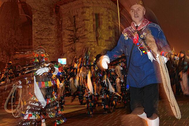 Bild 4: Nachtumzug beim Viererbund: Narrentag gipfelt in mystischer Stimmung beim Nachtumzug