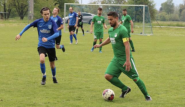 Bild 12: FV Degerfelden unterliegt mit 2:5 dem FC Hausen &ndash; und wir haben Bilder!