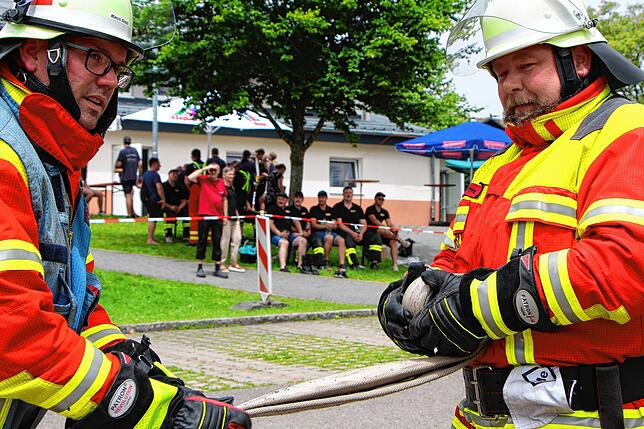 Bild 15: Wettkämpfe bei hitzigen Temperaturen in Berau – Teil 2