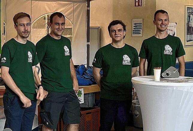 Vier aus dem Team, das den Belt-Master entwickelt hat (von links): Nikolas Hess, Benjamin Ruf, Adrian Sailer und Wolf Leiz.