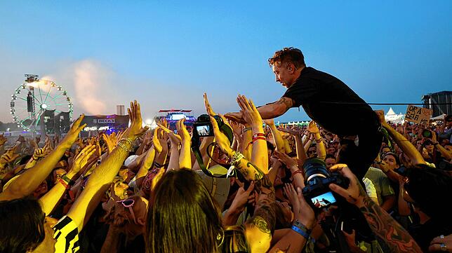 Bild 2: Southside Festival 2025: Die besten Bilder von Rise Against zum Nachschauen