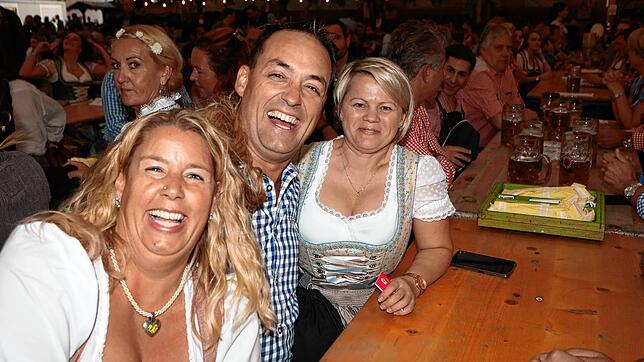 Bild 13: In Konstanz wird das Deutsch-Schweizer Oktoberfest gefeiert