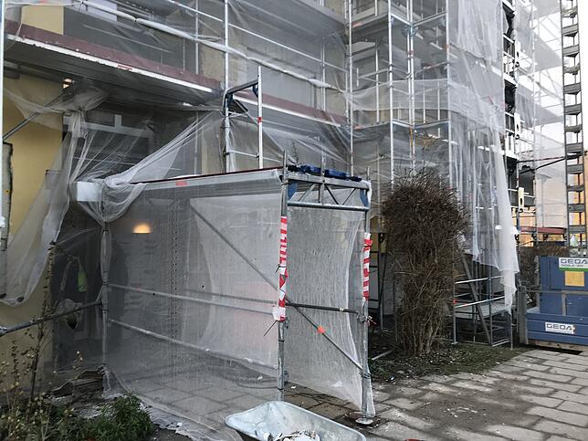 Baustelle in einem Haus der Vonovia in der Schwaketenstraße. Wegen der langen Bauarbeiten und den damit verbundenen Einschränkungen für ...