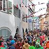 (Archivbild vom Schmotzigen Dunschtig 2022) In der Salmannsweilergasse ist in der Fasnachtszeit ordentlich was los. Trotzdem brachen ...