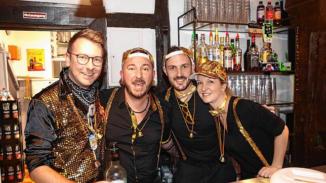 Bild 17: Ho Narro! In den Konstanzer Gassen wird immer noch Fasnacht gefeiert
