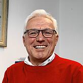 Der Dingelsdorfer Ortsvorsteher Heinrich Fuchs möchte, dass die Schulen und Kindergärten in Dingelsdorf auch genutzt werden. Familien ...