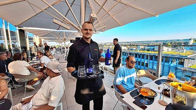 Bild 24: Beste Laune, bestes Wetter, bestes Essen: Bilder der Eröffnung des Restaurants Volare in Konstanz