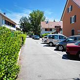 2,2 Hektar, Um- und Neubau von Wohngebäuden, bis zu 55 Wohnungen geplant. Bisher nur ansatzweise in Umsetzung.