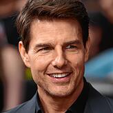 Nicht nur im Film ein Kampfpilot: Hollywoodstar Tom Cruise fliegt privat eine amerikanische P-51 Mustang. Von diesem gibt es in den USA ...