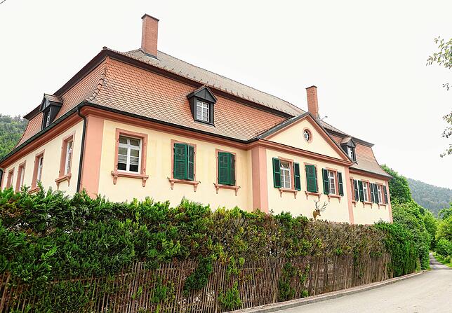 Das Jagdschloss Bachzimmern.