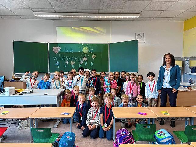 Die Klasse 1c der Grund- und Werkrealschule mit Klassenlehrerin Julia Fehrenbacher.